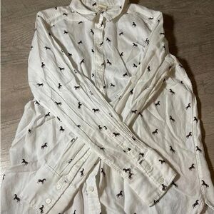 Chic White Shirt with Black Horse Pattern